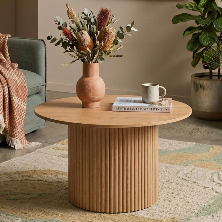 Luxe Ribbed Round Coffee Table – Natural